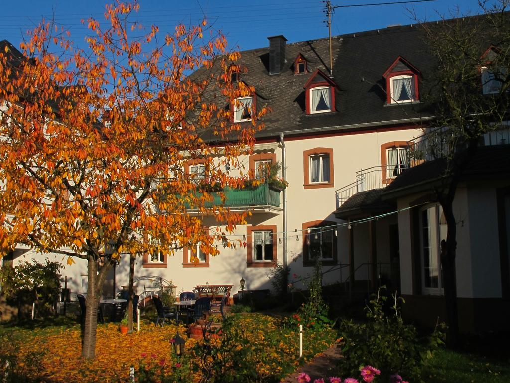 Weinhof Michael Morbach Hotel Zeltingen-Rachtig Bagian luar foto