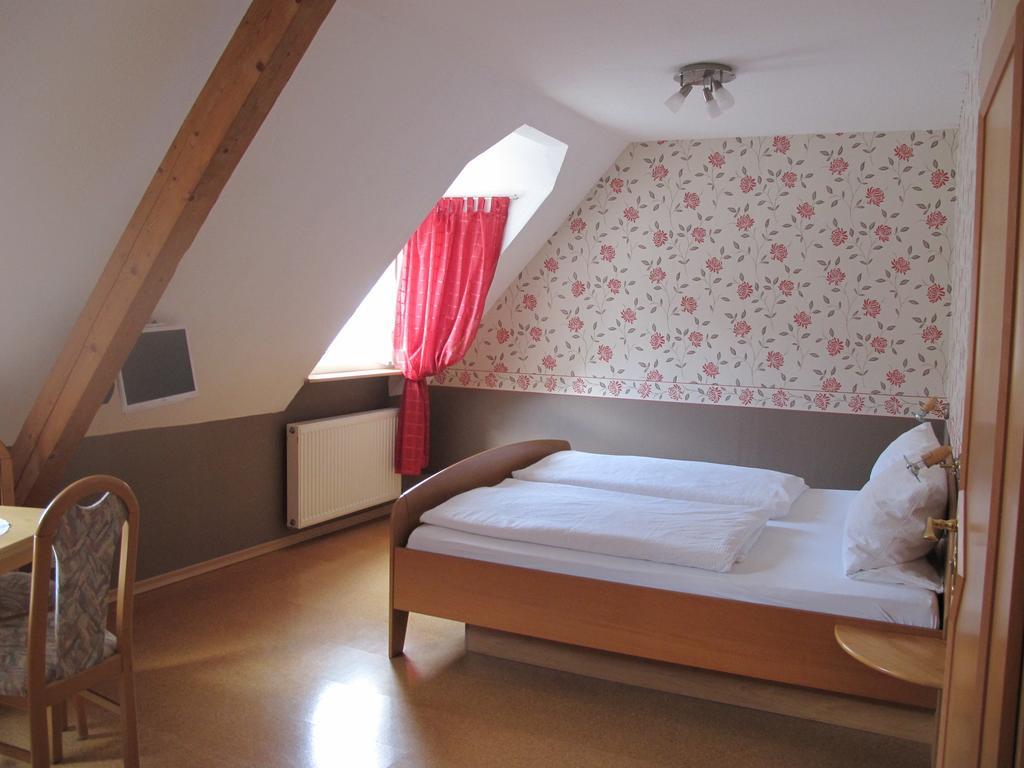 Weinhof Michael Morbach Hotel Zeltingen-Rachtig Ruang foto